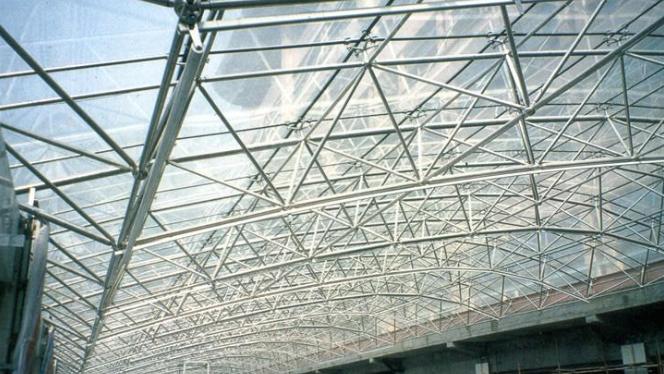 崇文网架公司的黑色压型钢板的吊装步履有哪些